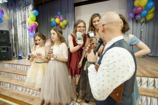 организация выпускного вечера в москве