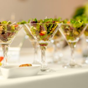 Рюмка для подачи салата