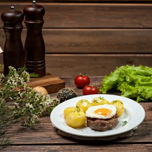 обеды с обслуживанием